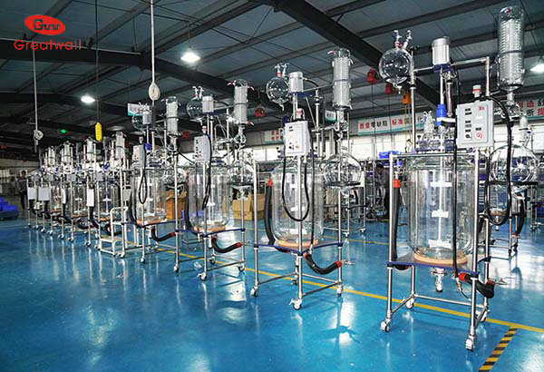 玻璃反應釜控溫介質怎么選擇?