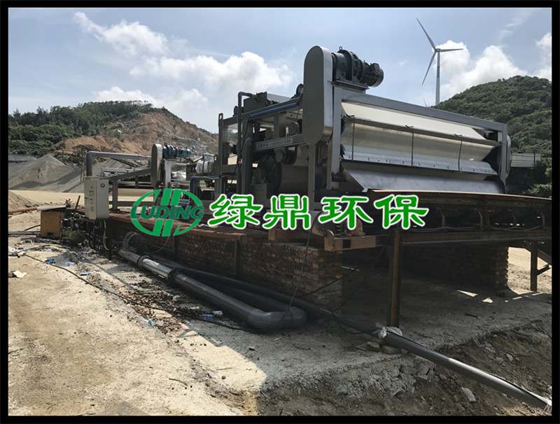 福建洗沙泥漿帶式壓濾機安裝現場 4 福建洗沙泥漿帶式壓濾機安裝現場 4