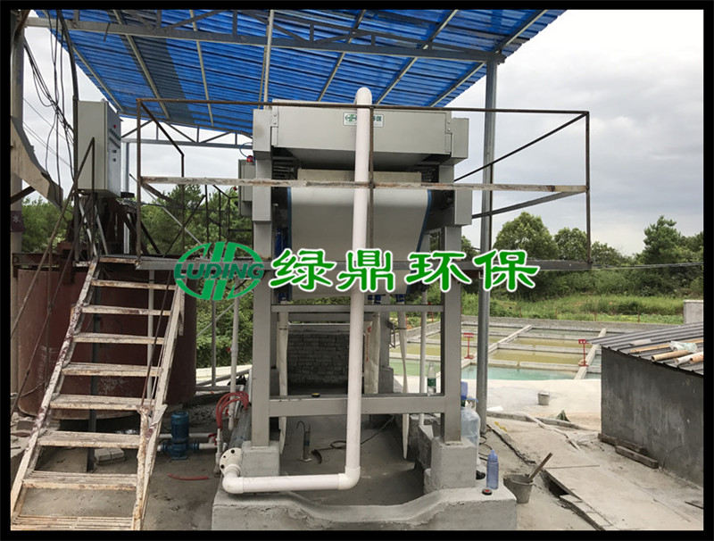 帶式壓濾機(jī)處理陶瓷廠泥漿（岳陽） 3